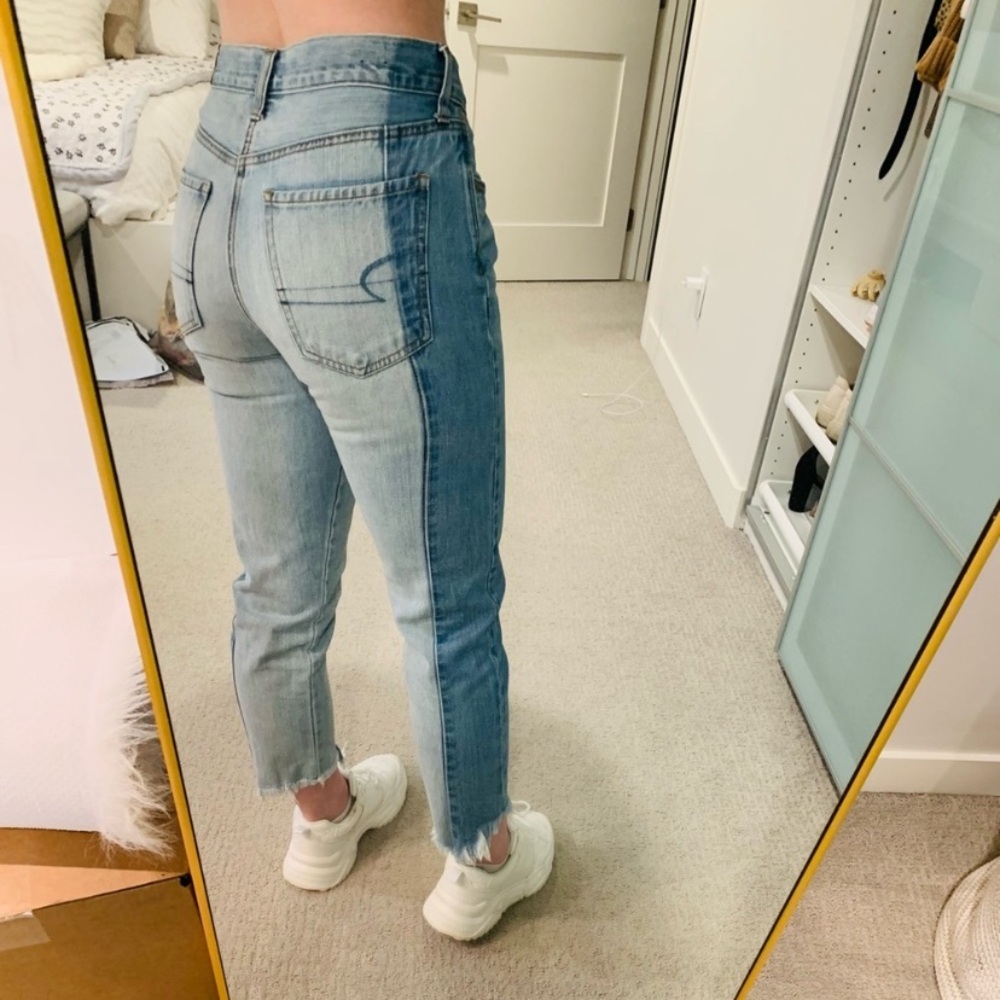 American Eagle Outfitters Light Blue/Dark Blue Frayed Ankle Jeans, Size 6